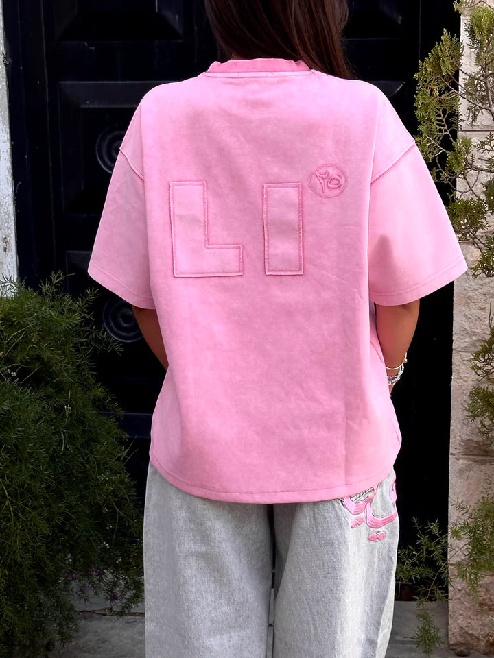 THE ASILI PATCH T-SHIRT IN BUBBLEGUM